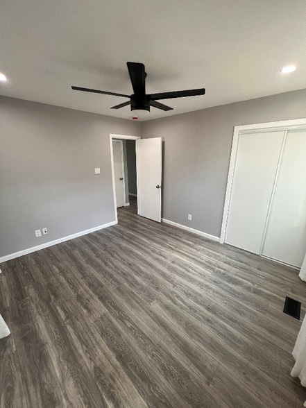 Building Photo - 2802 Flora Ave