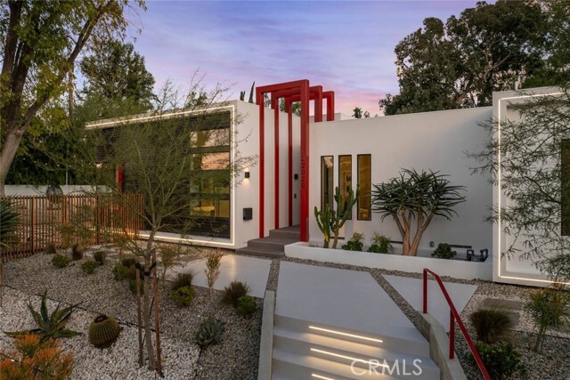 Building Photo - 22020 Alizondo Dr