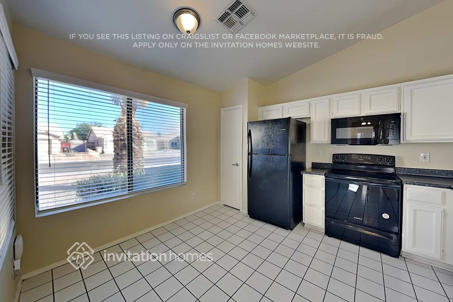 Building Photo - 11341 W Ruth Ave