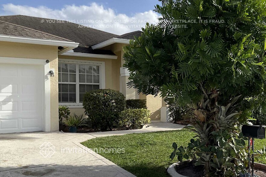 Building Photo - 1324 Fishers Pl