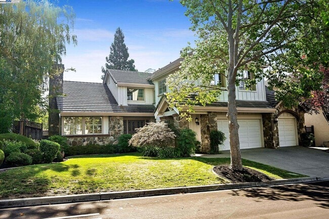 Primary Photo - 3515 Deer Crest Dr
