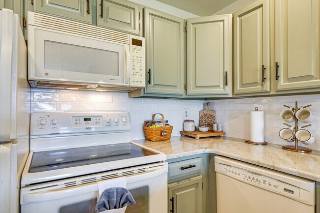 Building Photo - 89410 Ryan Gulch Rd