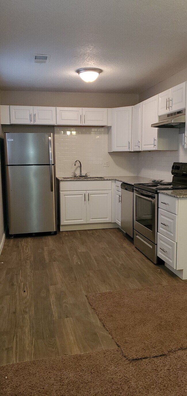 Building Photo - Newly rehabbed 55+ Community in Belton, MO!