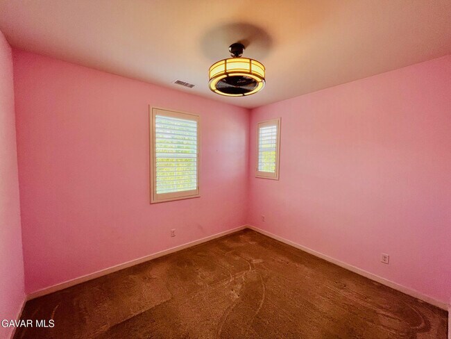 Building Photo - 28747 Jardineras Dr