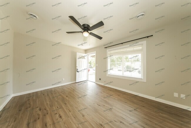 Building Photo - 2653 SW 45th St