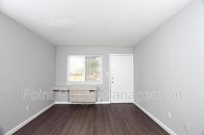 Building Photo - 1212 S. Longfellow