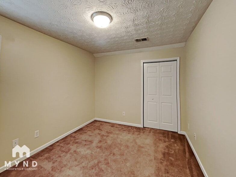 Building Photo - 161 Alton Cir