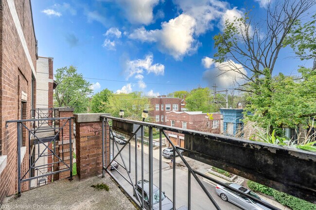 Building Photo - 1165 E 54th St