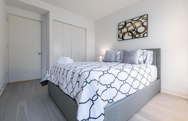 Building Photo - 7 E 91st St