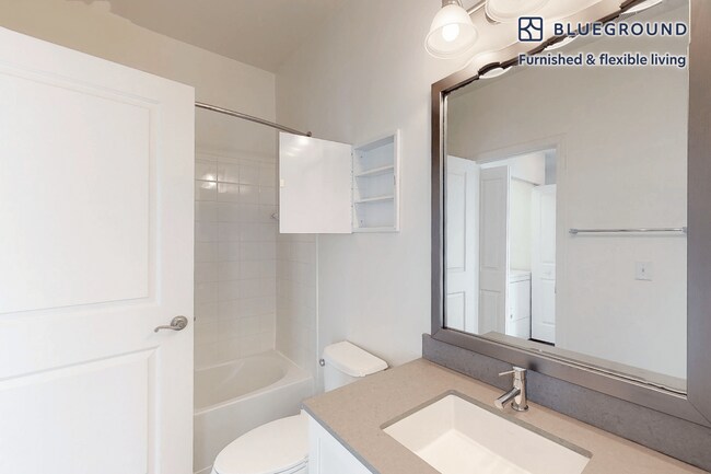 Building Photo - 152 Shipyard Dr