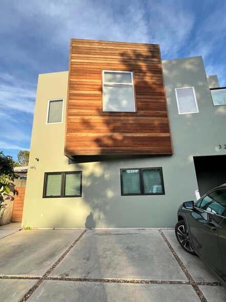 Building Photo - 3236 Cattaraugus Ave