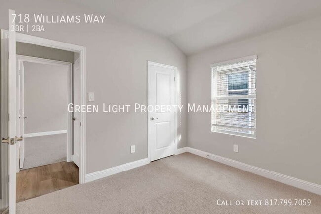 Building Photo - 718 Williams Wy