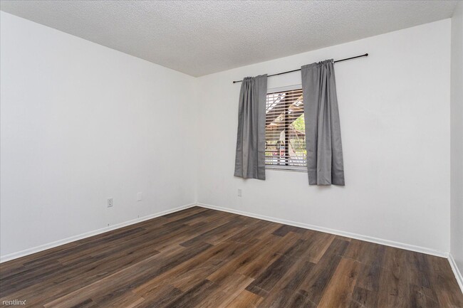 Building Photo - 2 br, 2 bath Condo - 540 Belltower Avenue J-1