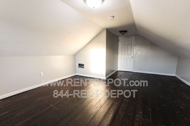 Building Photo - 2114 N. Fifth Ave.