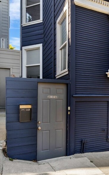 Building Photo - 3014a Pine St