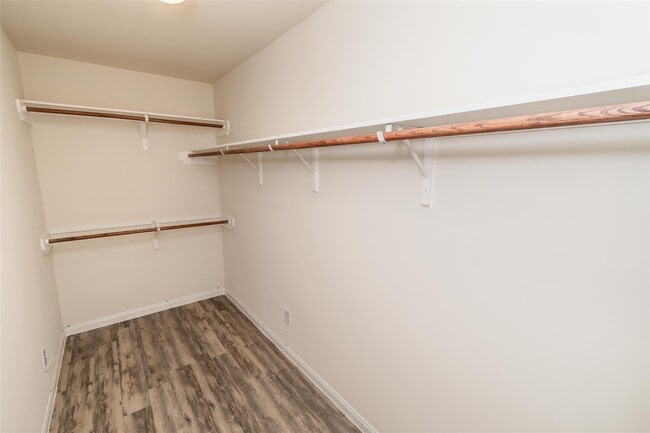 Building Photo - 43 Laguna Bend Dr