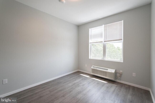 Building Photo - 4124 Haverford Ave