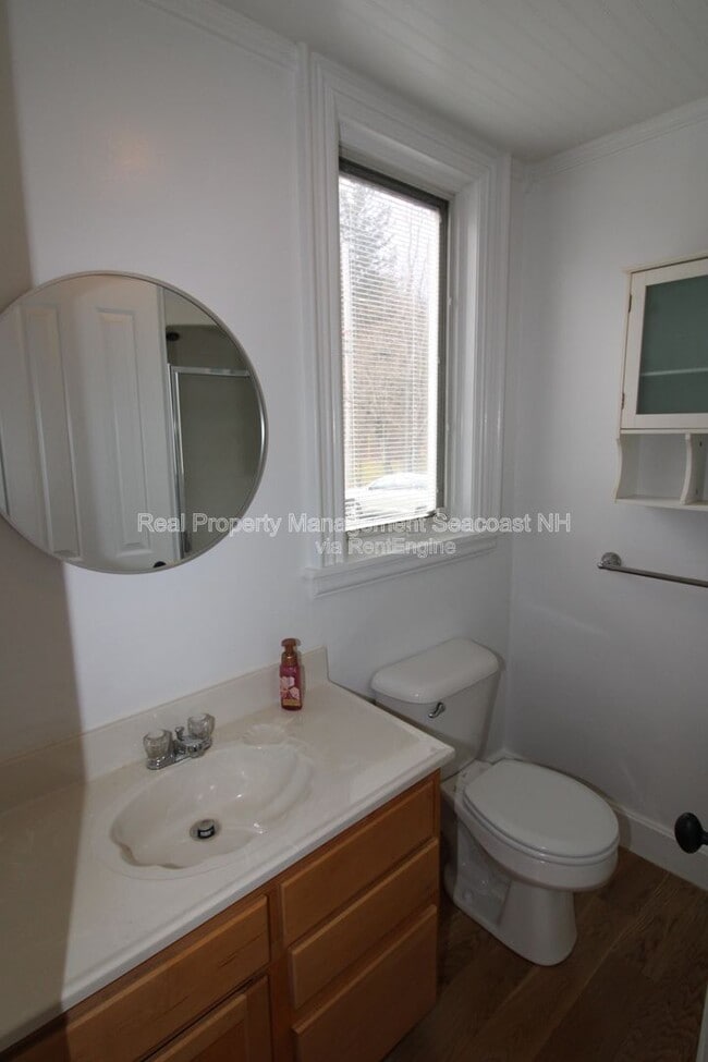 Building Photo - 68 4th St