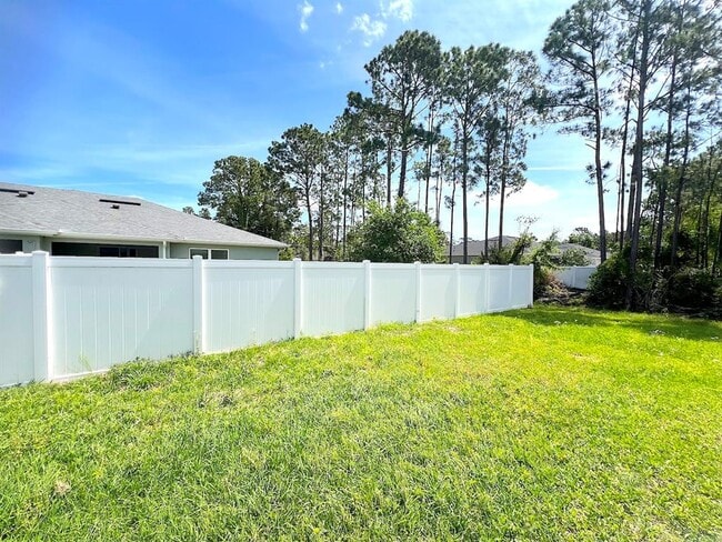 Building Photo - 14 Buttonwood Ln