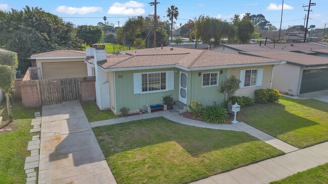 Building Photo - 6120 E Walton St