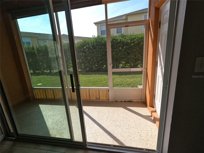 Building Photo - 4175 Shade Tree Ln