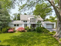 Building Photo - 16 Polo Field Ln