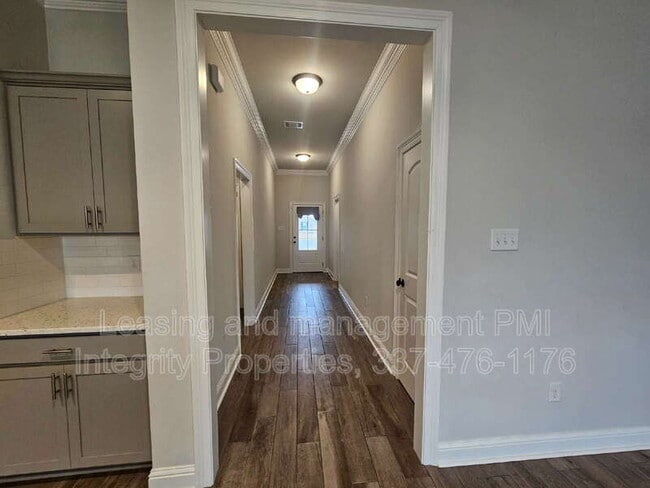 Building Photo - 26063 Purdy Ave