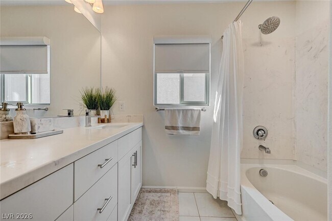 Building Photo - 6723 Tangled Vines Ave