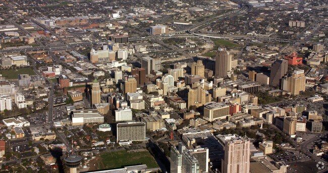 CoStar Plane View - Towers at the Majestic