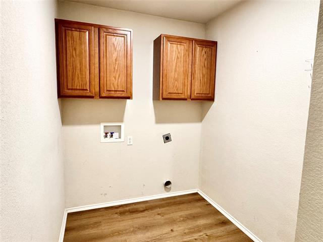 Building Photo - 716 Park Ridge Dr