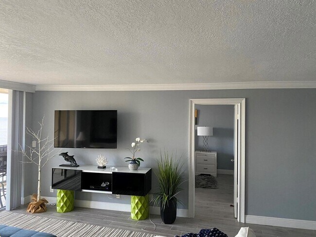 Building Photo - 300 Ocean Trail Way