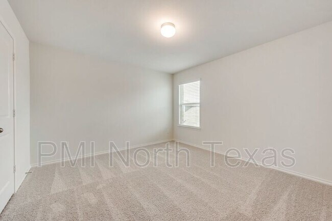 Building Photo - 1713 Wayne Ln