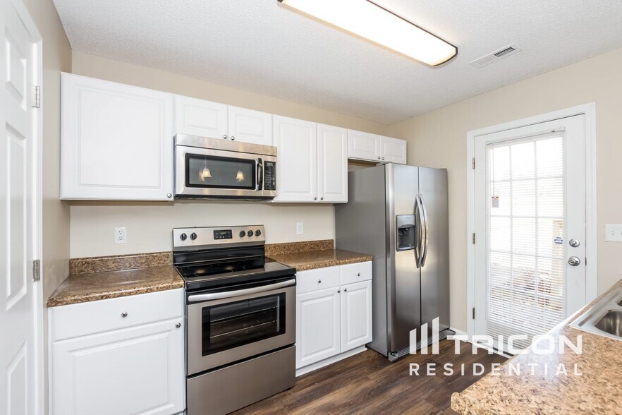 Building Photo - 457 Cape Jasmine Way