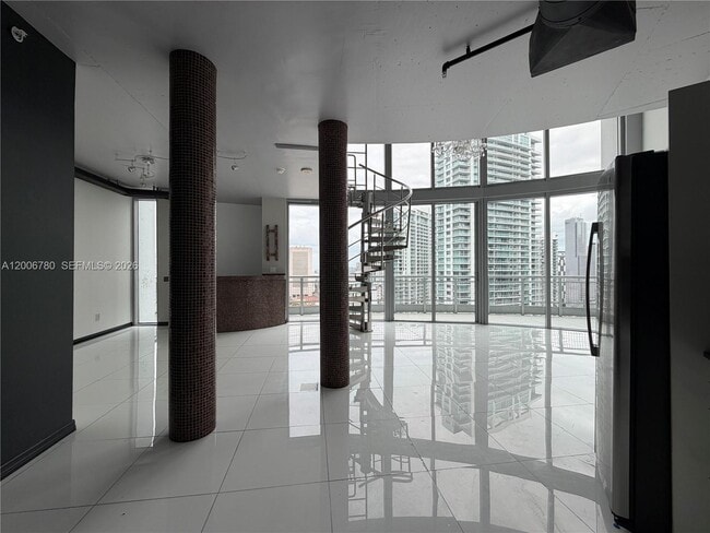 Building Photo - 690 SW 1st Ct