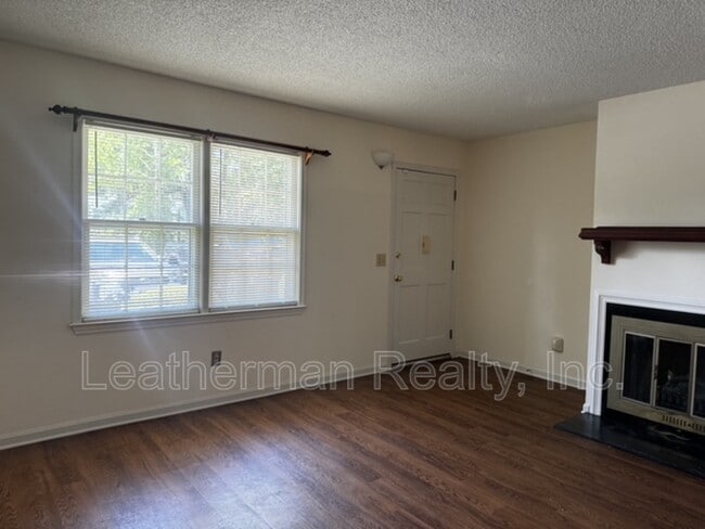 Building Photo - 738 Coventry Ln