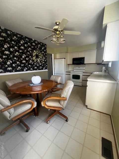 Building Photo - 5918 N Lafayette St