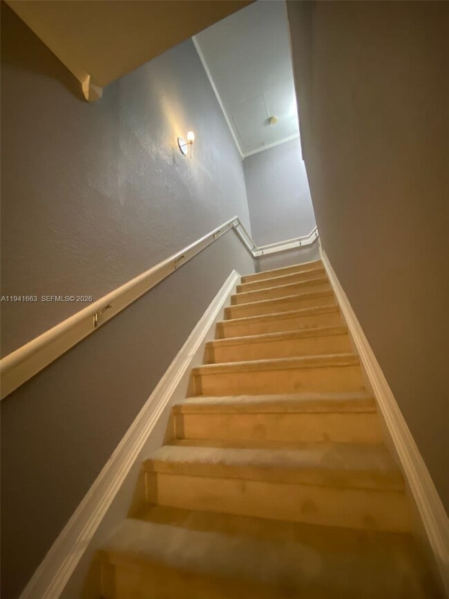 Building Photo - 1202 Belmont Ln