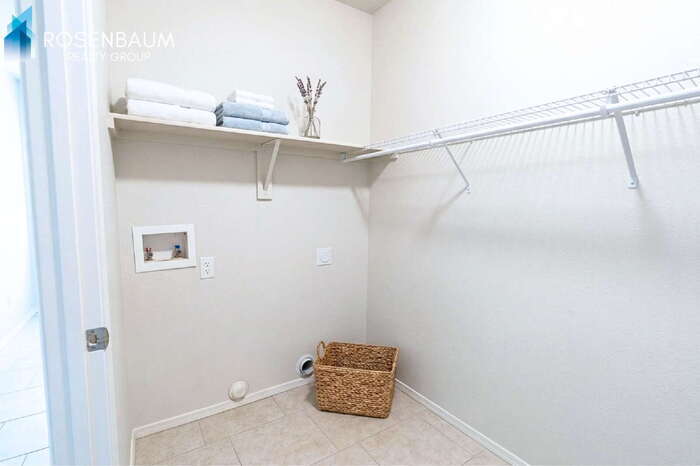 Building Photo - 8590 W Magnum Dr