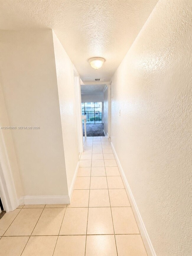 Building Photo - 4850 SW 63rd Terrace