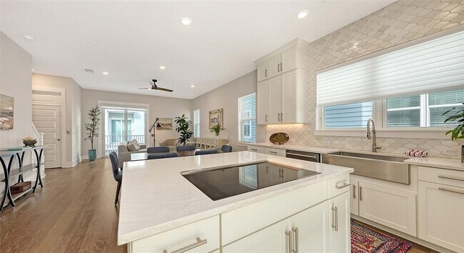 Building Photo - 512 Laurel Pk Dr