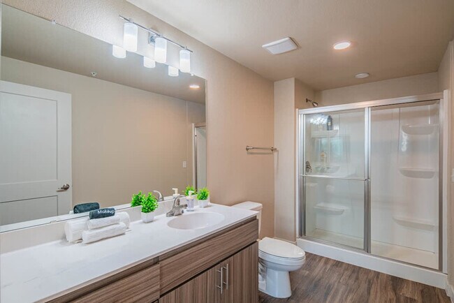 Building Photo - 1890 S Country Club Way