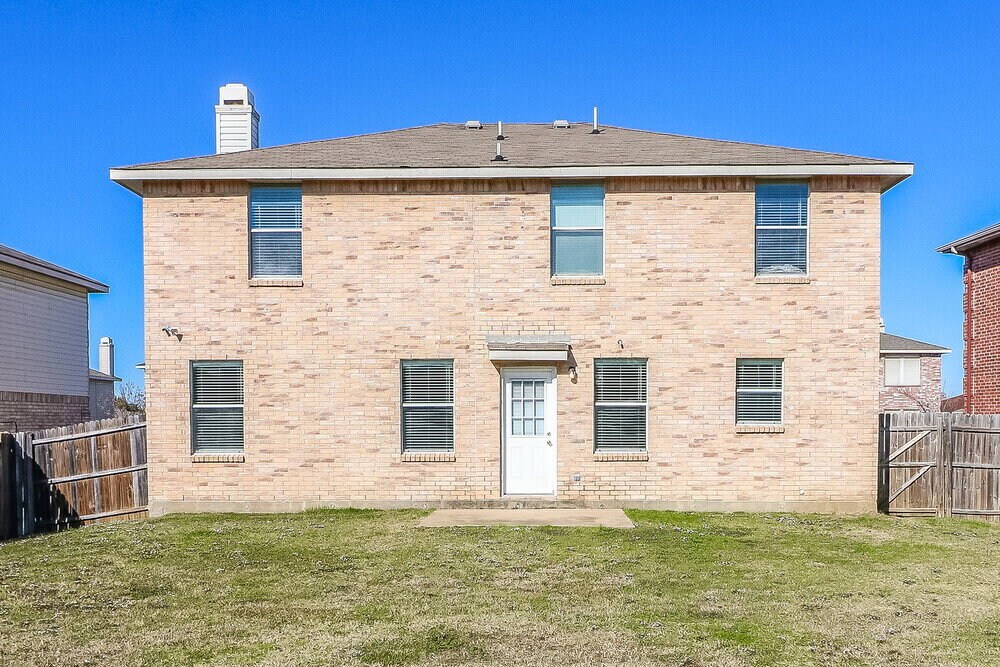 Building Photo - 521 Merton Ct