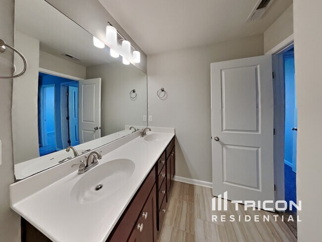 Building Photo - 401 Riverwood Court Mount Juliet TN