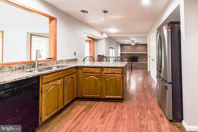 Building Photo - 1345 Carpers Farm Way