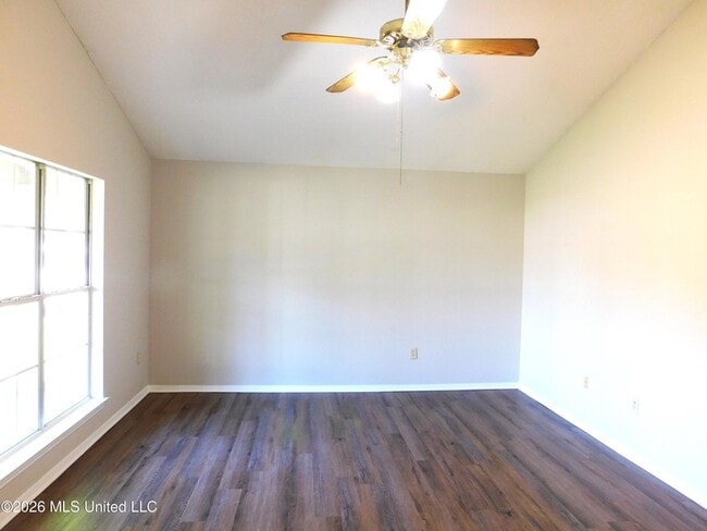 Building Photo - 5840 Waverly Dr