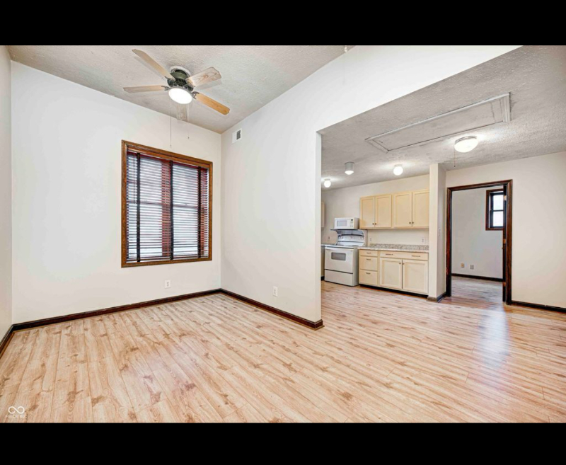 Building Photo - 1404 Broadway St