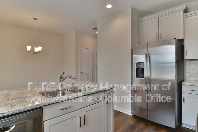 Building Photo - 215 Northwood St