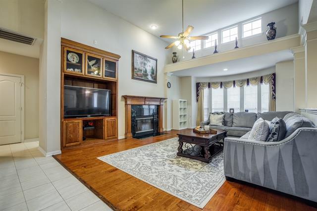 Building Photo - 2513 Seward Dr