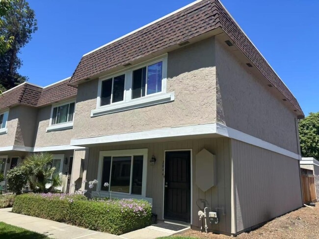 Building Photo - 2844 Parkrow Ln