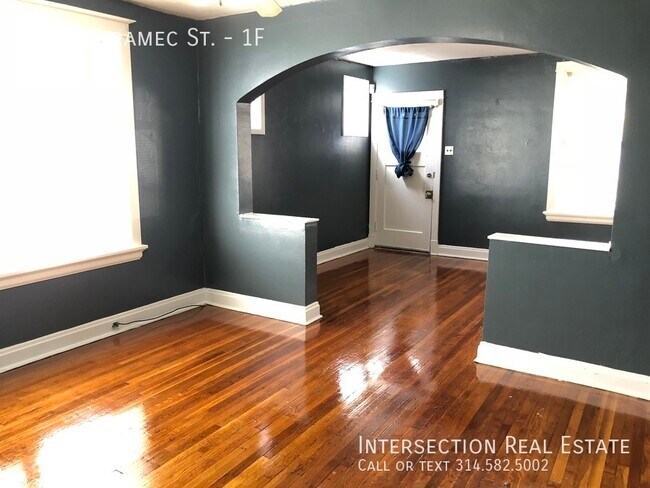 Building Photo - 3837 Meramec St